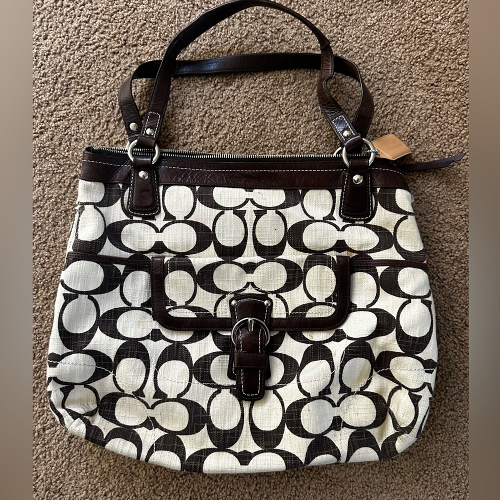 Coach dark brown and cream shoulder bag only used a handful of times